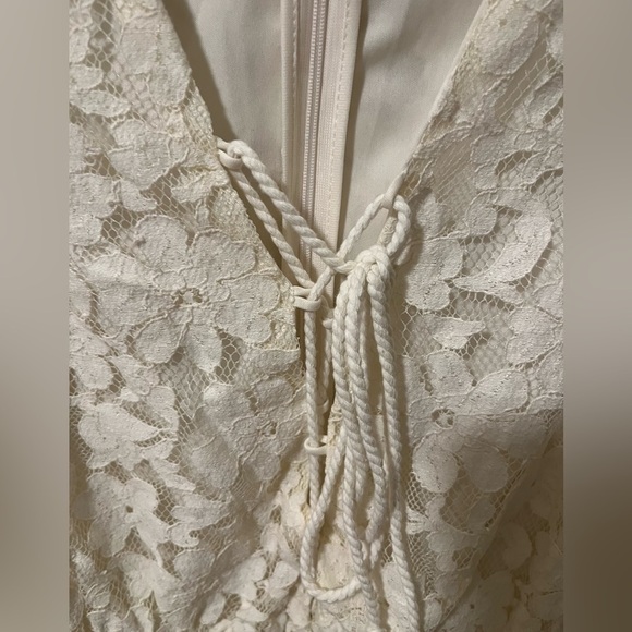 💙 5 for $25 💙 FOREVER 21 short romper - size M - Picture 4 of 9